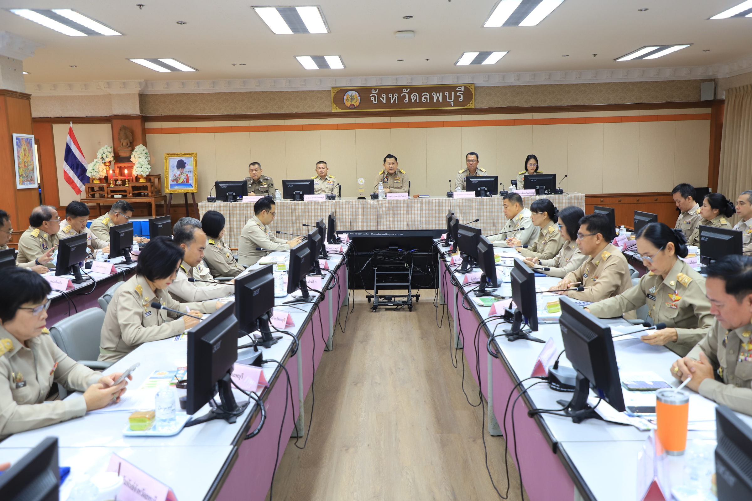 พช.ลพบุรี ร่วมประชุมคณะกรมการจังหวัด หัวหน้าส่วนราชการ หัวหน้าหน่วยงาน ฯลฯ จังหวัดลพบุรี ครั้งที่ 11/2568
