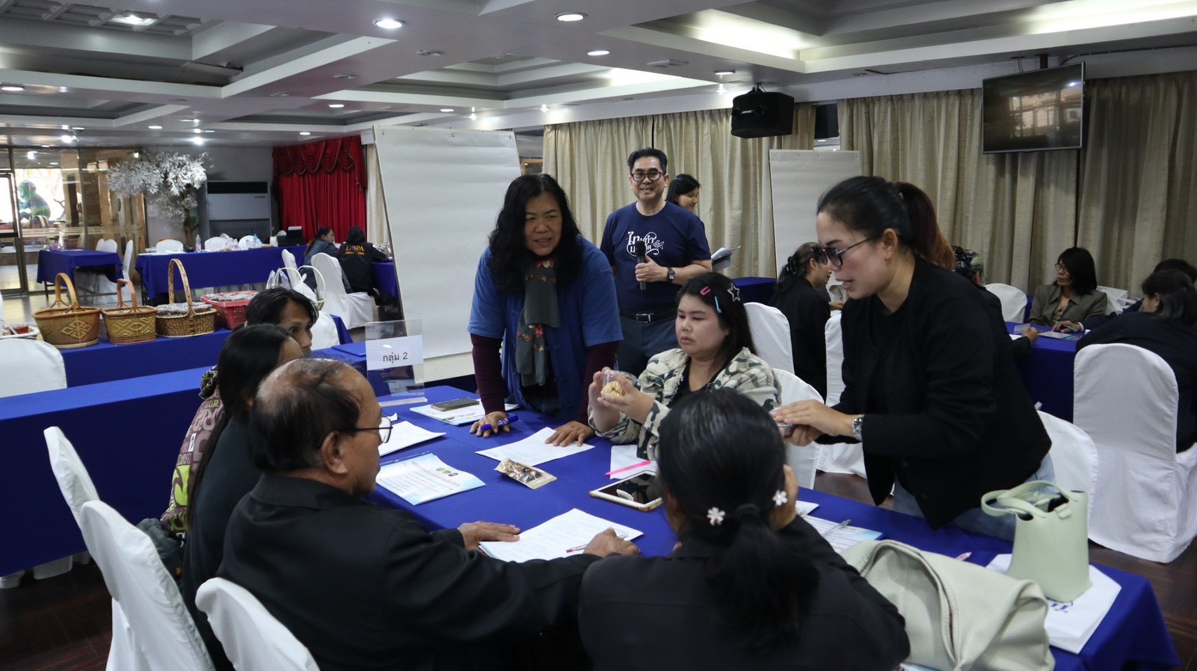 พช.ลพบุรี เดินหน้าพัฒนาคุณภาพผลิตภัณฑ์ OTOP กลุ่มปรับตัวสู่การพัฒนา (Quadradrant D)