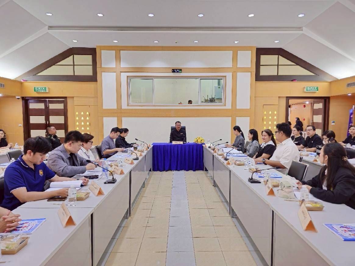 พช.ลพบุรี จัดประชุมคณะทำงานบริหารการจัดเก็บข้อมูลความจำเป็นพื้นฐาน (จปฐ.) ระดับจังหวัด ปี 2569 เพื่อนำเสนอผลการจัดเก็บและรับรองคุณภาพข้อมูลความจำเป็นพื้นฐาน (จปฐ.) 